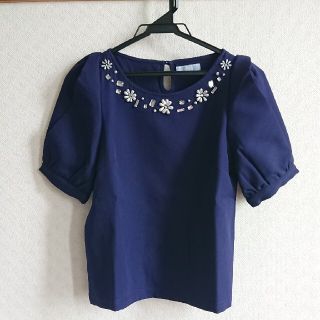 ティティアンドコー(titty&co)の【少々訳あり】袖ボリューム ビジュー付きブラウス(シャツ/ブラウス(半袖/袖なし))