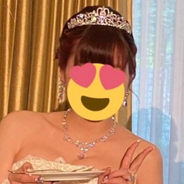 【asutann様専用】STELLA BRIDAL ティアラ&BENIRシューズ レディースのフォーマル/ドレス(ウェディングドレス)の商品写真