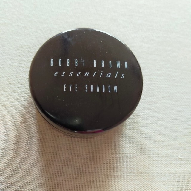 BOBBI BROWN(ボビイブラウン)のボビー・ブラウン　アイシャドー コスメ/美容のベースメイク/化粧品(アイシャドウ)の商品写真