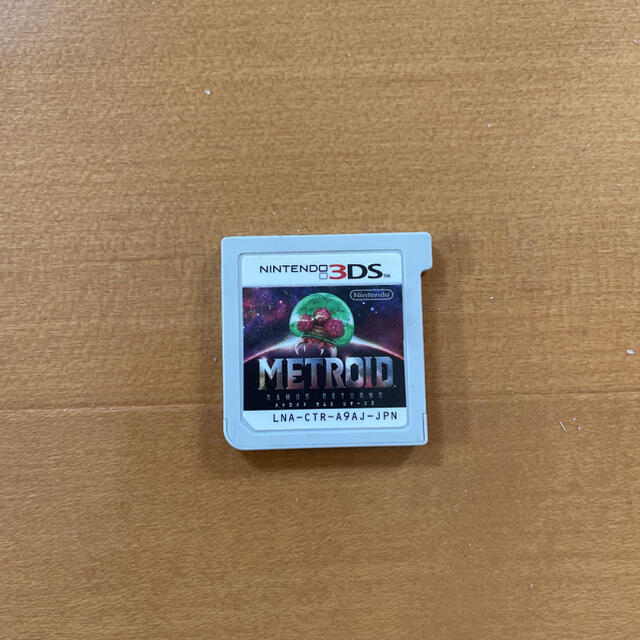 ニンテンドー3DS(ニンテンドー3DS)のメトロイド　サムスリターンズ　3ds エンタメ/ホビーのゲームソフト/ゲーム機本体(携帯用ゲームソフト)の商品写真
