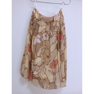 バーバリー(BURBERRY)のバーバーリー　花柄スカート　美品(ひざ丈スカート)