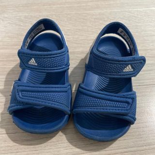 アディダス(adidas)のadidasアディダス★キッズサンダル青ブルー12.0cm美品(サンダル)