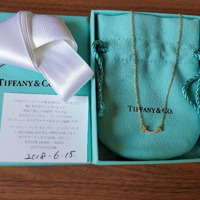 Tiffany & Co.(ティファニー)の期間限定お値下げ♥️ティファニーTスマイルミニネックレス18K イエローゴールド レディースのアクセサリー(ネックレス)の商品写真