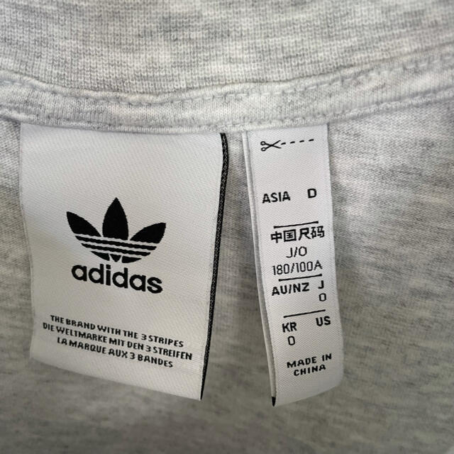 adidas(アディダス)のadidas アディダススケートボーディング　Tシャツ　XL　送料無料 メンズのトップス(Tシャツ/カットソー(半袖/袖なし))の商品写真