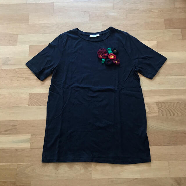 ZARA(ザラ)のZARA Tシャツ レディースのトップス(Tシャツ(半袖/袖なし))の商品写真