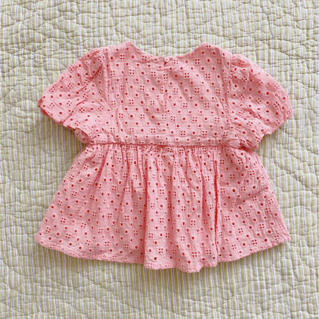 ZARA KIDS(ザラキッズ)の♡美品♡ZARA♡刺繍入ブラウス♡ キッズ/ベビー/マタニティのベビー服(~85cm)(シャツ/カットソー)の商品写真