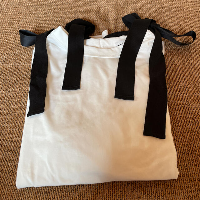 GU(ジーユー)の新品　アンダーカバー×GU Tシャツ レディースのトップス(カットソー(半袖/袖なし))の商品写真