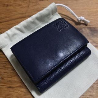 ロエベ(LOEWE)のLOEWEロエベ三つ折り財布 トライフォールドネイビー正規品 ミニウォレット (財布)