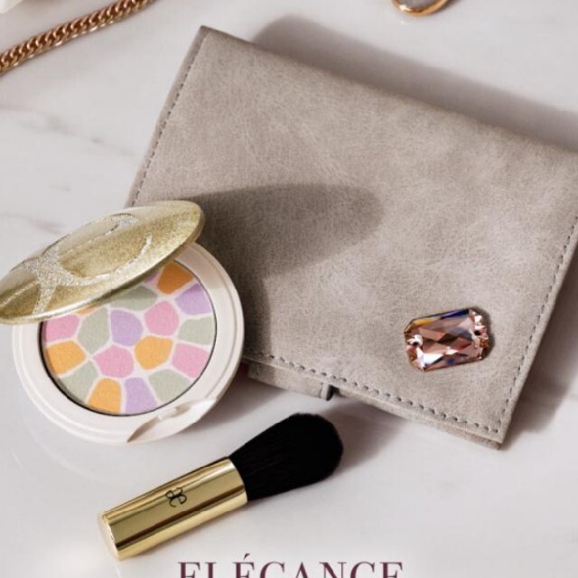 Elégance.(エレガンス)の2021　エレガンス記念品　ラプードル　ポーチセット👝 コスメ/美容のキット/セット(コフレ/メイクアップセット)の商品写真