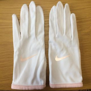 ナイキ(NIKE)のNIKE ランニング用グローブ（レンさん専用）(手袋)