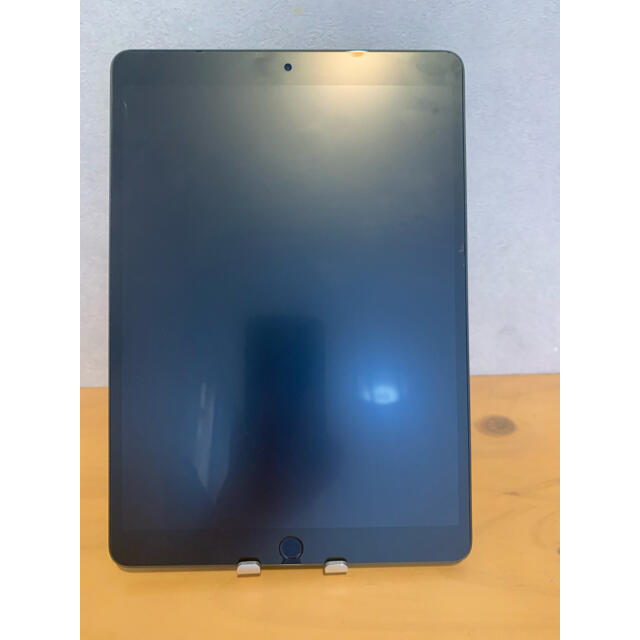 Apple(アップル)のモンちゃん様専用 iPad Air 第3世代Wi-Fi 64GB スペースグレー スマホ/家電/カメラのPC/タブレット(タブレット)の商品写真