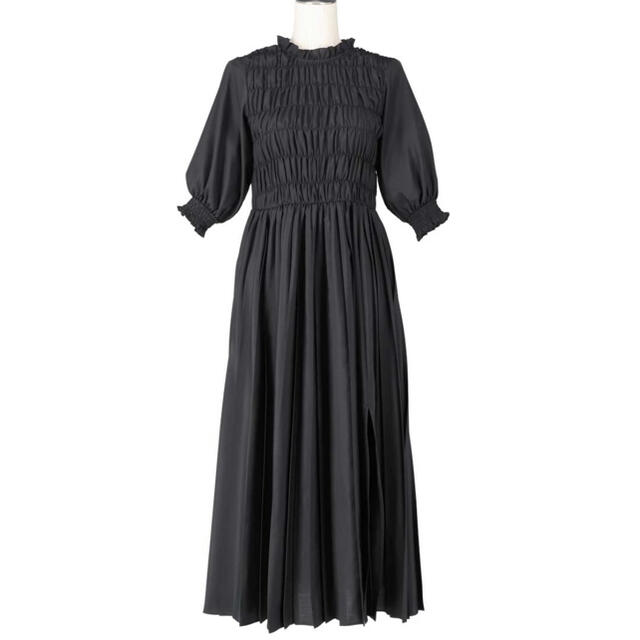 rienda(リエンダ)のcislys Shirring pleats dress レディースのワンピース(ロングワンピース/マキシワンピース)の商品写真