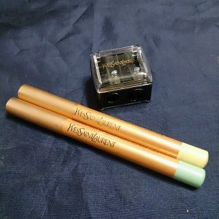 イヴサンローランボーテ(Yves Saint Laurent Beaute)のイヴ　サンローラン★ペンシル&シャープナーセット(アイライナー)