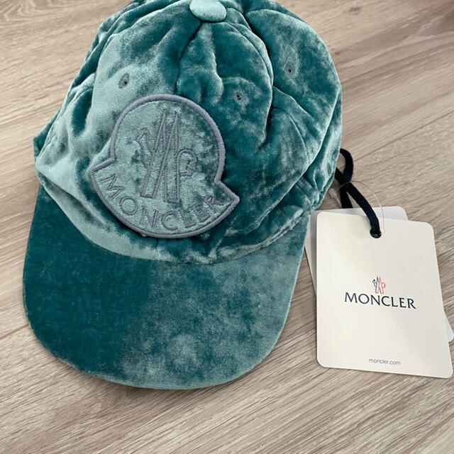 MONCLER(モンクレール)のMONCLER モンクレール　キャップ　ベビー　Sサイズ キッズ/ベビー/マタニティのこども用ファッション小物(帽子)の商品写真