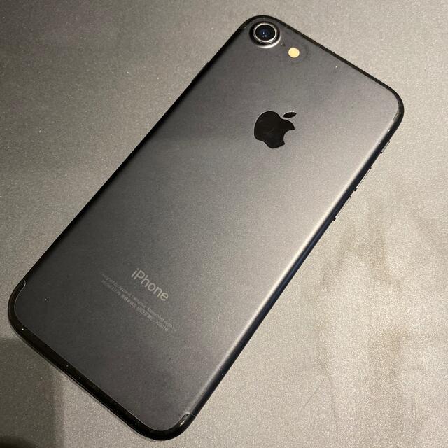 iPhone(アイフォーン)のジャンク☆ドコモ iPhone7 128GB ブラック スマホ/家電/カメラのスマートフォン/携帯電話(スマートフォン本体)の商品写真