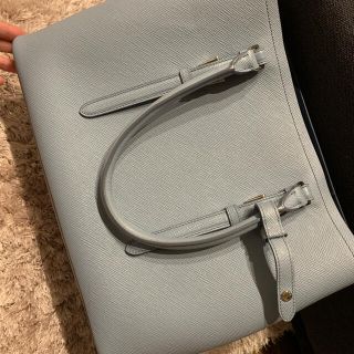 PRADA - prada サフィアーノ バック プラダベア チャーム付き ブルー ...