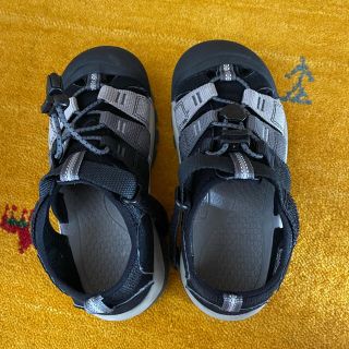 キーン(KEEN)の即購入ok keenキッズサンダル　19.5センチ(サンダル)