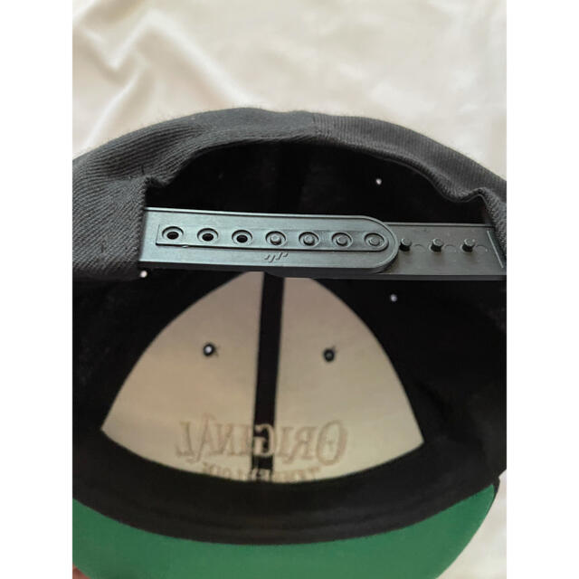TENDERLOIN(テンダーロイン)のテンダーロイン　オリジナル　キャップ　黒　スナップバック メンズの帽子(キャップ)の商品写真