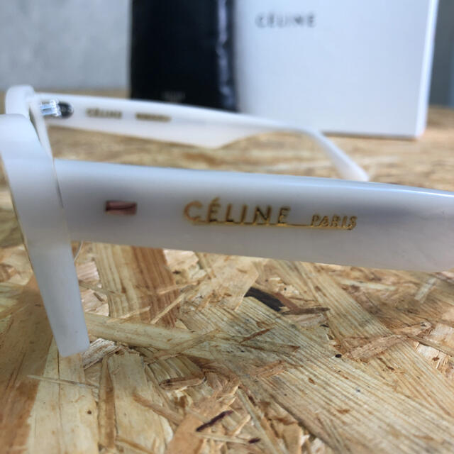 celine(セリーヌ)のCELINE セリーヌサングラス　ホワイト レディースのファッション小物(サングラス/メガネ)の商品写真