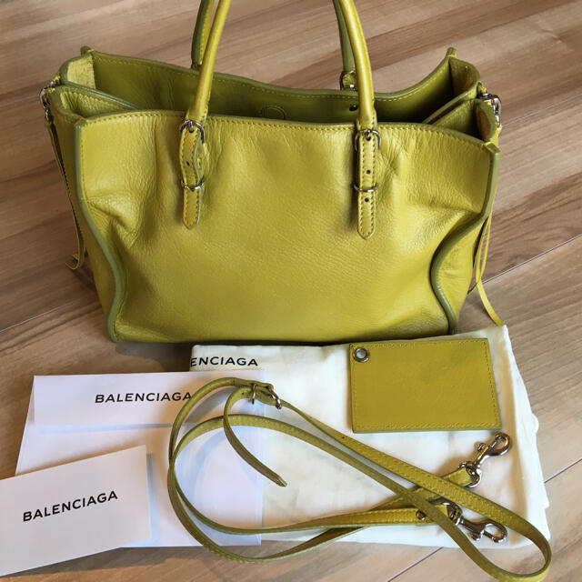 バレンシアガ ペーパー A6 BALENCIAGA