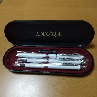 LAUDA 筆記用具3点セット(ケース付) ※2021年7月受け取り分(ペン/マーカー)