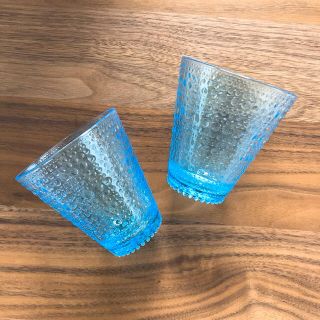 イッタラ(iittala)のイッタラ　カステヘルミ　水色　グラス　1こはヒビあり　1こは美品(食器)