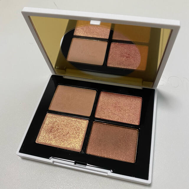 NARS(ナーズ)のNARS クワッドアイシャドー コスメ/美容のベースメイク/化粧品(アイシャドウ)の商品写真