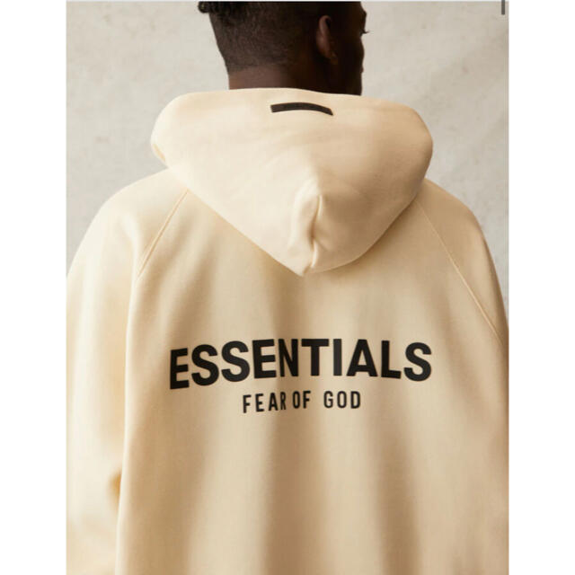 FEAR OF GOD(フィアオブゴッド)のFOG Essentials エッセンシャルズ パーカー クリーム L メンズのトップス(パーカー)の商品写真