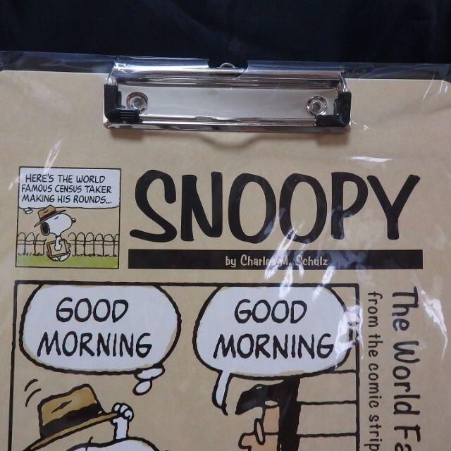 SNOOPY(スヌーピー)のSNOOPY　【未開封品】A4縦型バインダー（用箋挟） インテリア/住まい/日用品の文房具(ファイル/バインダー)の商品写真