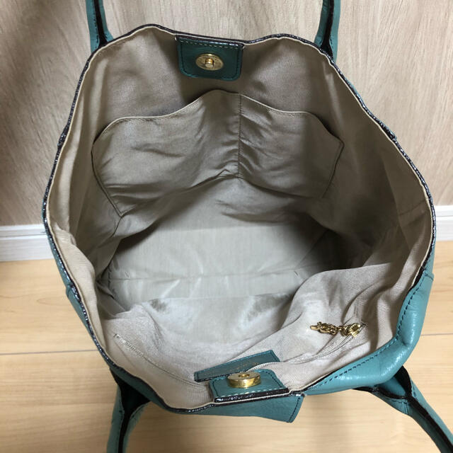 ROBERTA A4革製トートバッグ の通販 by Imokenpi225's shop|ロベルタディカメリーノならラクマ DI CAMERINO - ロベルタディカメリーノ 再入荷好評