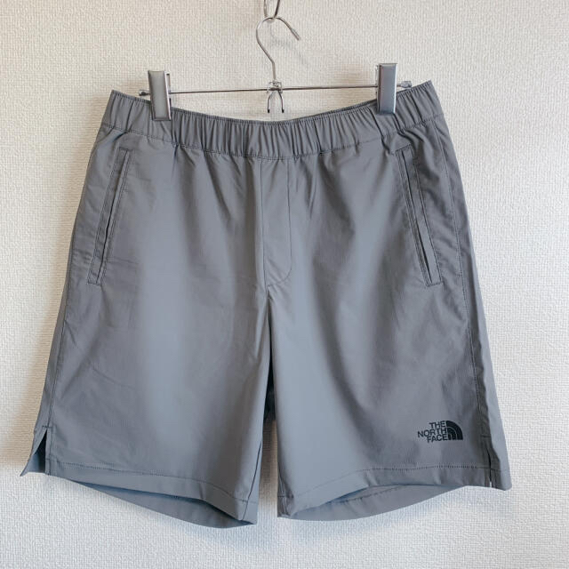 THE NORTH FACE(ザノースフェイス)のノースフェイス ショーツ ハーフパンツ スイムウェア 水着 水陸両用 グレー M メンズのパンツ(ショートパンツ)の商品写真