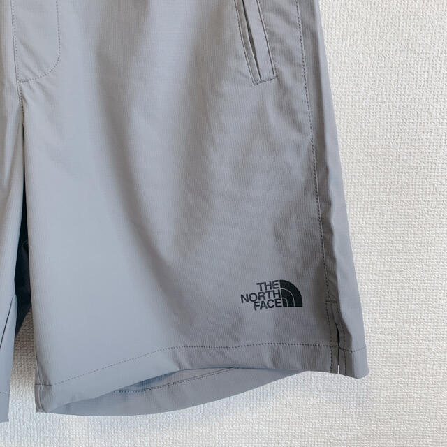 THE NORTH FACE(ザノースフェイス)のノースフェイス ショーツ ハーフパンツ スイムウェア 水着 水陸両用 グレー M メンズのパンツ(ショートパンツ)の商品写真