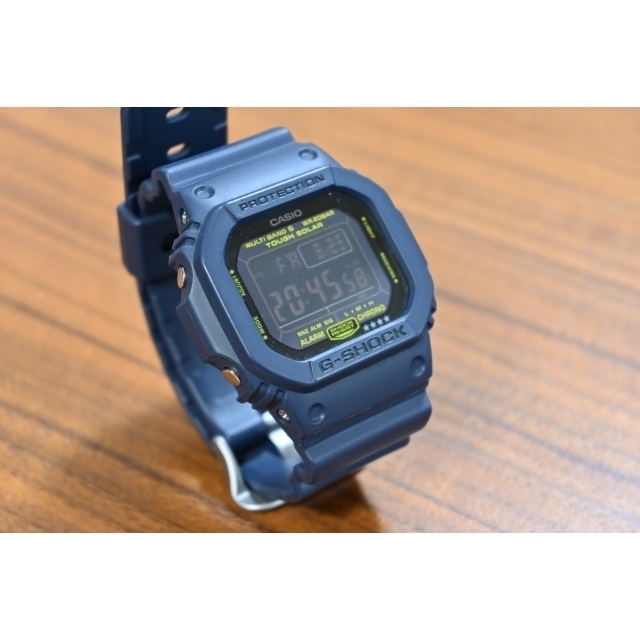 G-SHOCK(ジーショック)のGW-M5610NV-2JF　G-SHOCK ORIGIN ネイビー メンズの時計(腕時計(デジタル))の商品写真