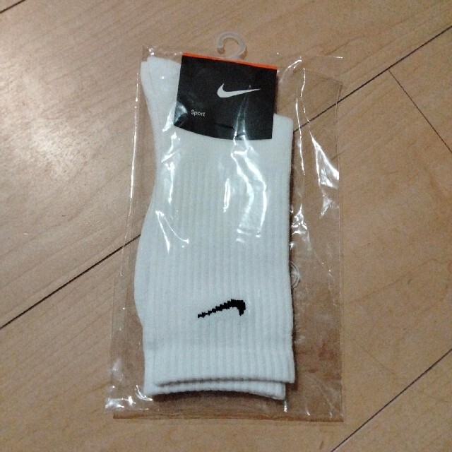 NIKE(ナイキ)の新品☆NIKE キッズ　靴下　スポーツ用　 キッズ/ベビー/マタニティのこども用ファッション小物(靴下/タイツ)の商品写真