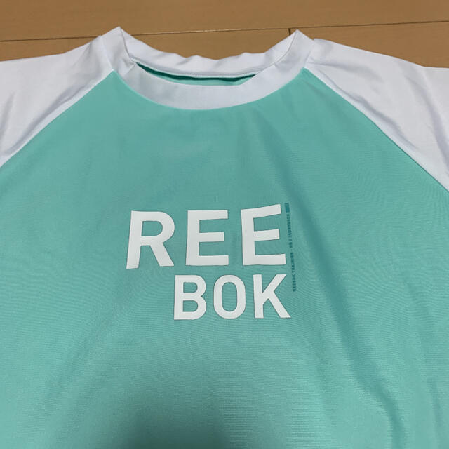 Reebok(リーボック)の【新品】Reebok  ラッシュガード Mサイズ☆水陸両用 レディースの水着/浴衣(水着)の商品写真