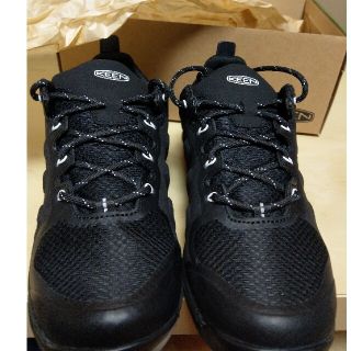 キーン(KEEN)のトレッキングシューズ(スニーカー)