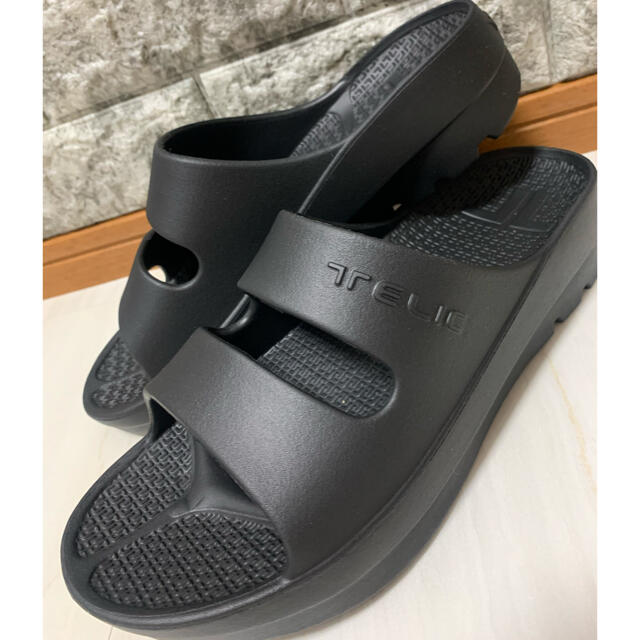 crocs(クロックス)の【新品　未使用　タグ付き】テリック★クロックス　27cm メンズの靴/シューズ(サンダル)の商品写真