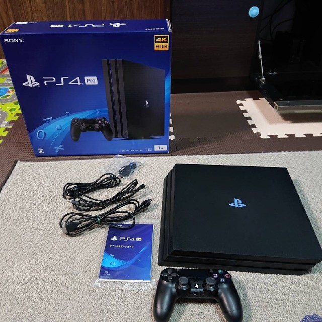 ps4 pro CUH-7200B B01 1TB Jet Black