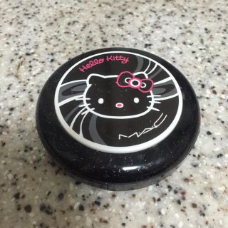 マック(MAC)のMAC限定Kittyコラボ👯💕パウダー(チーク)