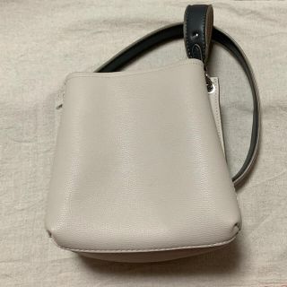 ザラ(ZARA)のZARA ショルダー　バッグ(ショルダーバッグ)