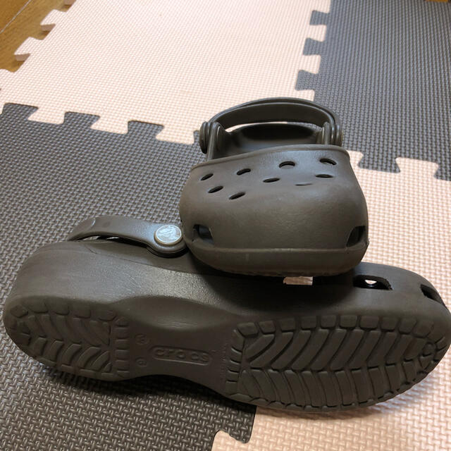 crocs(クロックス)のクロックス　カリン　22cm  レディースの靴/シューズ(サンダル)の商品写真