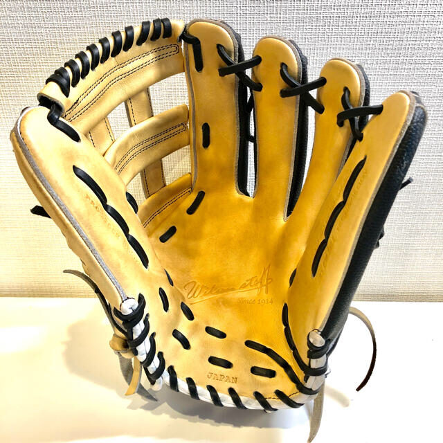 Wilson Staff(ウィルソンスタッフ)の【最終値下げ】wilson  ウイルソン軟式オーダーグローブD8型（外野手用） スポーツ/アウトドアの野球(グローブ)の商品写真