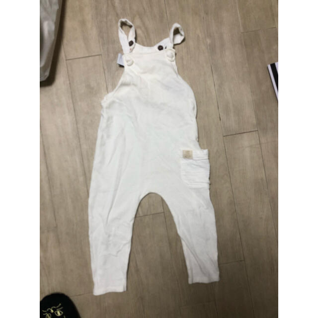 ZARA KIDS(ザラキッズ)のザラベビー　98 100 サロペット　ナチュラル キッズ/ベビー/マタニティのキッズ服男の子用(90cm~)(Tシャツ/カットソー)の商品写真