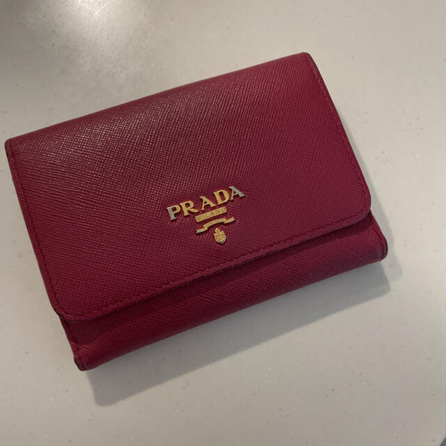 財布PRADA 折りたたみ財布