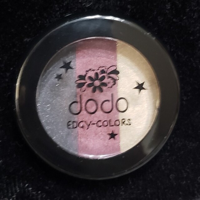 ドド　エッジィカラーズ　EC20 コスメ/美容のベースメイク/化粧品(アイシャドウ)の商品写真
