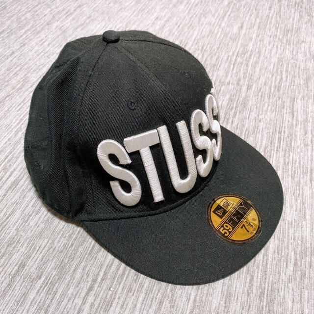 NEW ERA(ニューエラー)のSTUSSY ステューシー NEW ERA ニューエラ CAP　サイズ7 3/8 メンズの帽子(キャップ)の商品写真