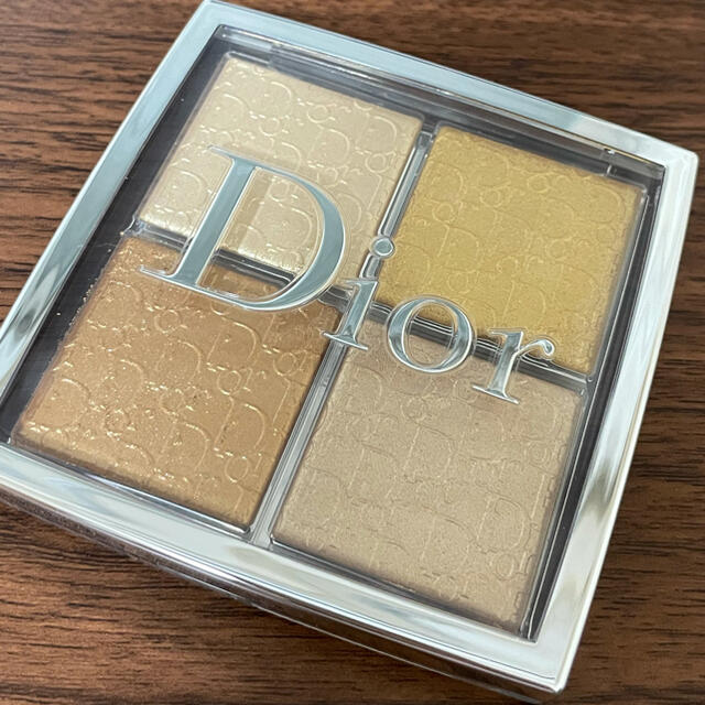 Dior(ディオール)のディオール バックステージ　フェイス グロウ パレット コスメ/美容のベースメイク/化粧品(フェイスカラー)の商品写真