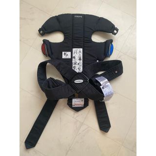 ベビービョルン(BABYBJORN)の【2点セット】チェアベルト　&   ベビービョルン ベビーキャリア 抱っこひも(抱っこひも/おんぶひも)