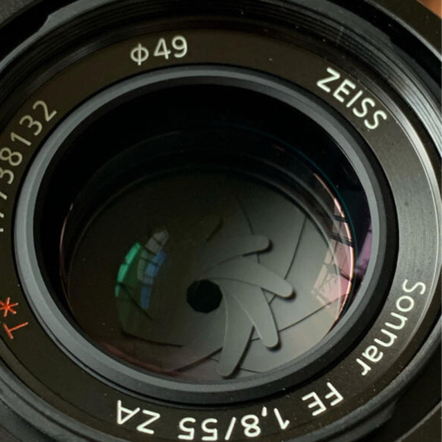 SONY(ソニー)のSony 55mm f1.8 ツァイス SEL55F18Z スマホ/家電/カメラのカメラ(レンズ(単焦点))の商品写真