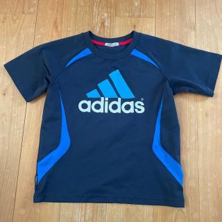 アディダス(adidas)のadidas Tシャツ(Tシャツ/カットソー)